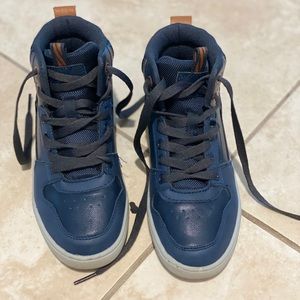 Stylish shoes for young boys